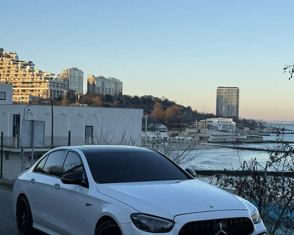 Білий Мерседес Е-Клас, об'ємом двигуна 3 л та пробігом 115 тис. км за 38500 $, фото 7 на Automoto.ua