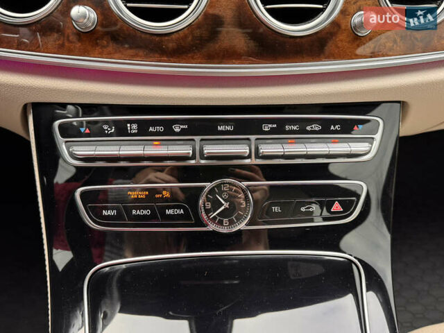 Білий Мерседес Е-Клас, об'ємом двигуна 1.99 л та пробігом 141 тис. км за 26950 $, фото 42 на Automoto.ua