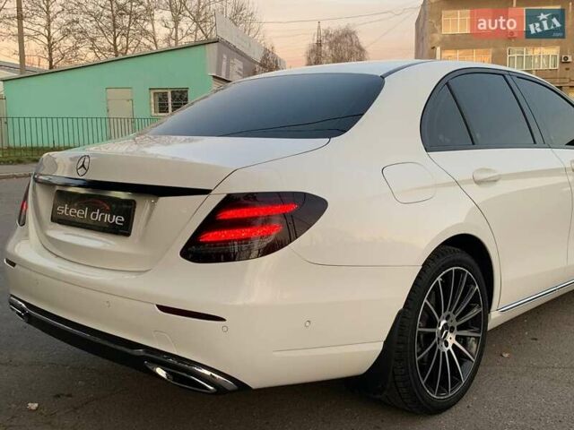 Белый Мерседес Е-Класс, объемом двигателя 1.95 л и пробегом 129 тыс. км за 32999 $, фото 20 на Automoto.ua
