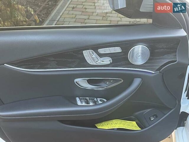 Білий Мерседес Е-Клас, об'ємом двигуна 1.99 л та пробігом 74 тис. км за 30000 $, фото 21 на Automoto.ua