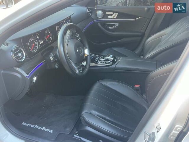 Білий Мерседес Е-Клас, об'ємом двигуна 1.99 л та пробігом 74 тис. км за 30000 $, фото 22 на Automoto.ua