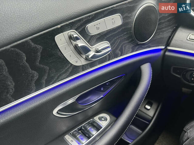Белый Мерседес Е-Класс, объемом двигателя 1.95 л и пробегом 125 тыс. км за 28500 $, фото 34 на Automoto.ua