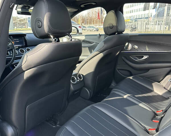 Белый Мерседес Е-Класс, объемом двигателя 2 л и пробегом 94 тыс. км за 34999 $, фото 18 на Automoto.ua