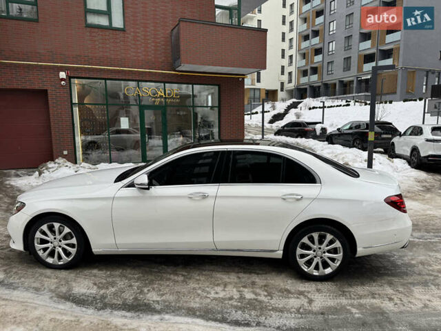 Белый Мерседес Е-Класс, объемом двигателя 2 л и пробегом 117 тыс. км за 32000 $, фото 15 на Automoto.ua