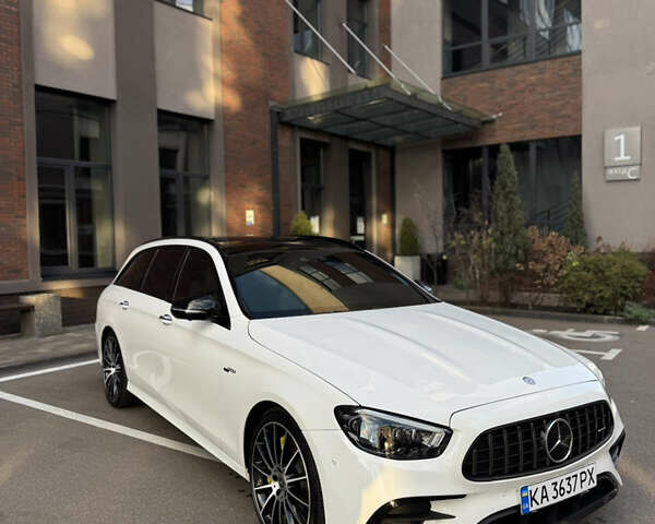 Білий Мерседес Е-Клас, об'ємом двигуна 3 л та пробігом 68 тис. км за 31600 $, фото 1 на Automoto.ua