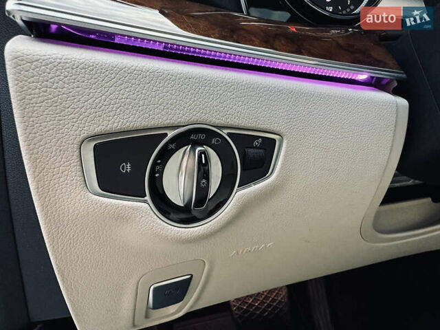 Белый Мерседес Е-Класс, объемом двигателя 2 л и пробегом 52 тыс. км за 33000 $, фото 18 на Automoto.ua