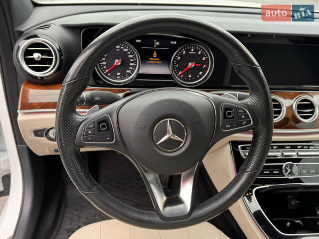 Білий Мерседес Е-Клас, об'ємом двигуна 1.99 л та пробігом 141 тис. км за 26950 $, фото 37 на Automoto.ua