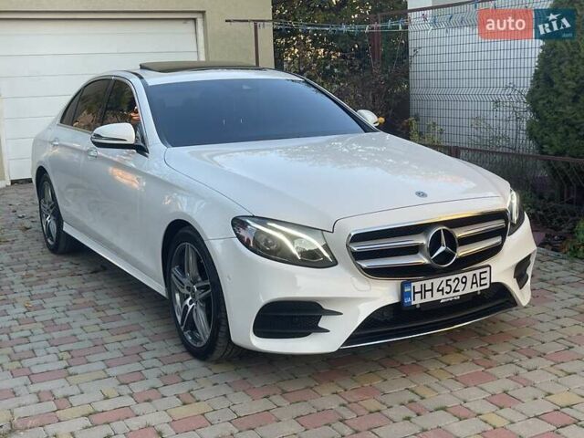 Білий Мерседес Е-Клас, об'ємом двигуна 1.99 л та пробігом 74 тис. км за 30000 $, фото 4 на Automoto.ua