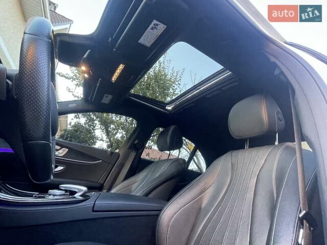 Білий Мерседес Е-Клас, об'ємом двигуна 1.99 л та пробігом 74 тис. км за 30000 $, фото 33 на Automoto.ua