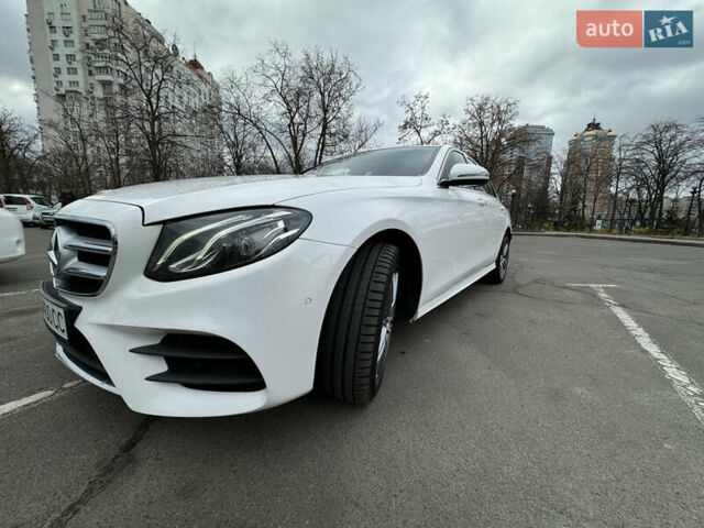 Белый Мерседес Е-Класс, объемом двигателя 1.95 л и пробегом 193 тыс. км за 29000 $, фото 3 на Automoto.ua