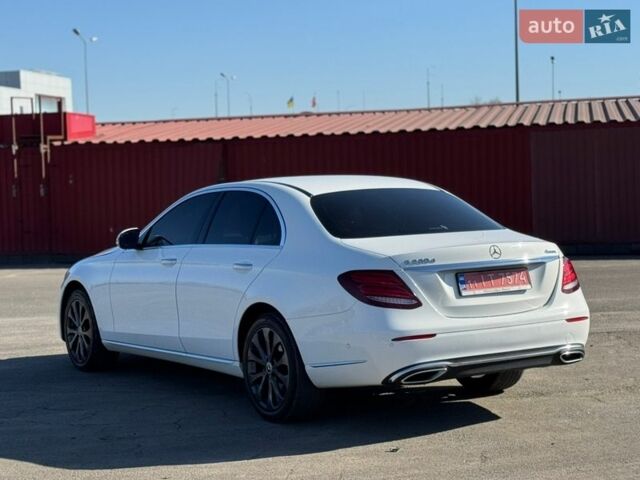 Білий Мерседес Е-Клас, об'ємом двигуна 2 л та пробігом 90 тис. км за 29900 $, фото 6 на Automoto.ua