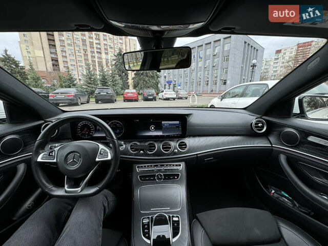 Белый Мерседес Е-Класс, объемом двигателя 1.95 л и пробегом 193 тыс. км за 29000 $, фото 4 на Automoto.ua