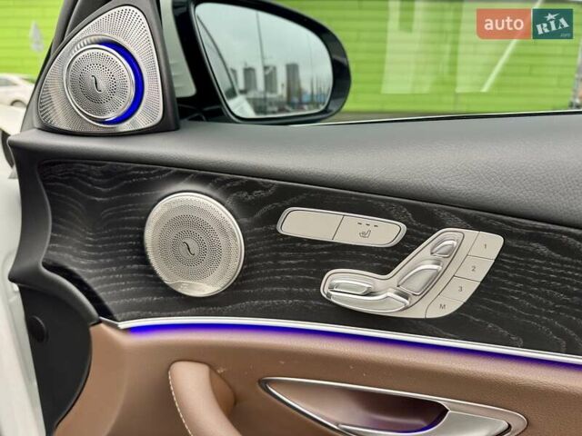 Белый Мерседес Е-Класс, объемом двигателя 1.95 л и пробегом 99 тыс. км за 31900 $, фото 51 на Automoto.ua