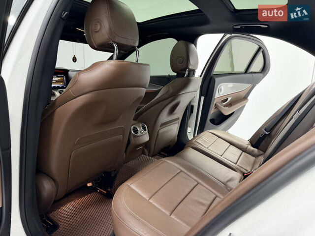 Білий Мерседес Е-Клас, об'ємом двигуна 3 л та пробігом 188 тис. км за 31500 $, фото 26 на Automoto.ua