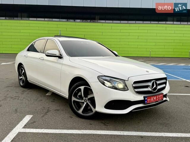 Белый Мерседес Е-Класс, объемом двигателя 1.95 л и пробегом 99 тыс. км за 31900 $, фото 7 на Automoto.ua