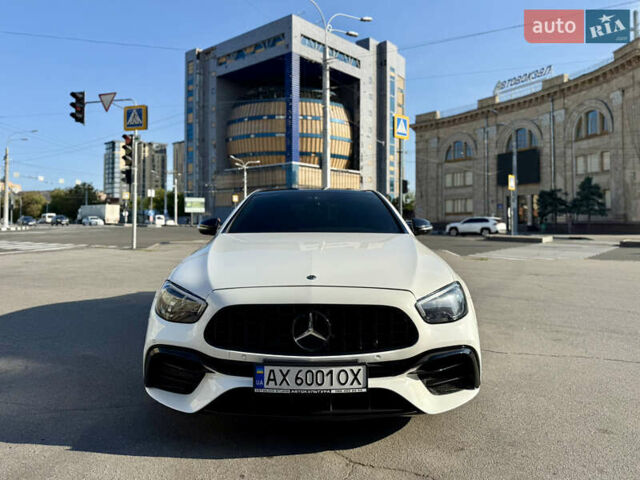 Мерседес Е-Класс 2017 в Харькове на Automoto.ua Белый Мерседес Е-Класс, объемом двигателя 3 л и пробегом 108 тыс. км за 37000 $, фото 13 на Automoto.ua