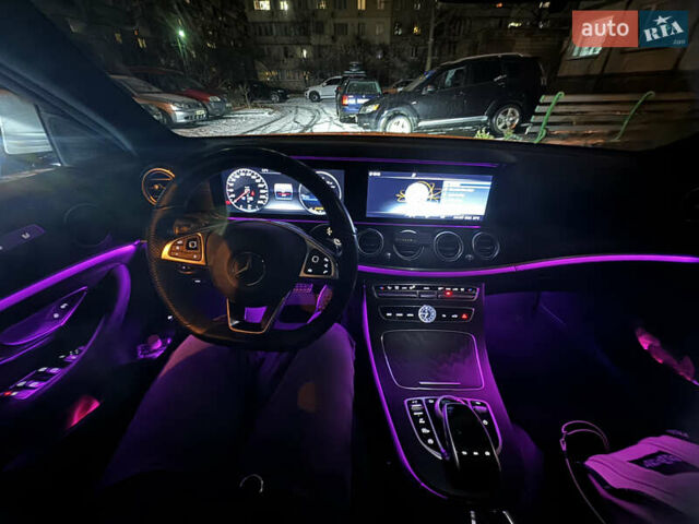 Белый Мерседес Е-Класс, объемом двигателя 1.95 л и пробегом 175 тыс. км за 29999 $, фото 5 на Automoto.ua