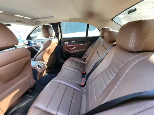 Белый Мерседес Е-Класс, объемом двигателя 2 л и пробегом 117 тыс. км за 18000 $, фото 11 на Automoto.ua