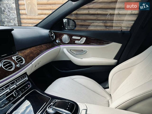 Белый Мерседес Е-Класс, объемом двигателя 2 л и пробегом 52 тыс. км за 33000 $, фото 23 на Automoto.ua