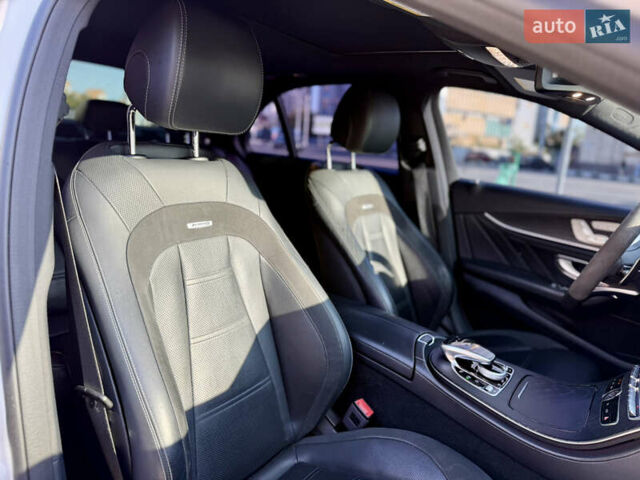 Мерседес Е-Класс 2017 в Харькове на Automoto.ua Белый Мерседес Е-Класс, объемом двигателя 3 л и пробегом 108 тыс. км за 37000 $, фото 23 на Automoto.ua
