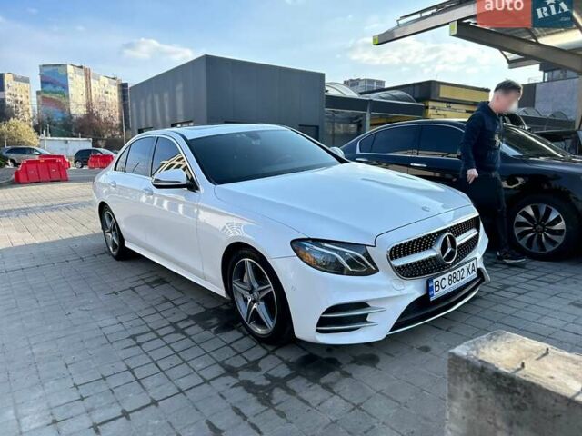 Белый Мерседес Е-Класс, объемом двигателя 1.99 л и пробегом 124 тыс. км за 30700 $, фото 15 на Automoto.ua