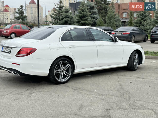 Белый Мерседес Е-Класс, объемом двигателя 1.95 л и пробегом 193 тыс. км за 29000 $, фото 1 на Automoto.ua