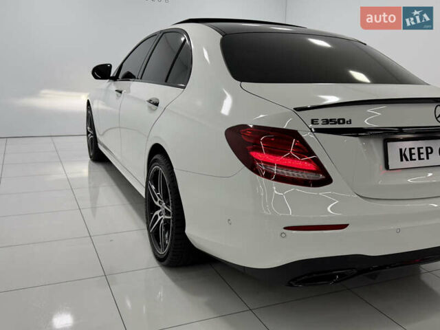 Білий Мерседес Е-Клас, об'ємом двигуна 3 л та пробігом 188 тис. км за 31500 $, фото 15 на Automoto.ua