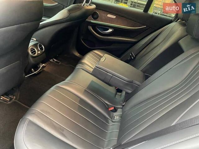 Белый Мерседес Е-Класс, объемом двигателя 2 л и пробегом 213 тыс. км за 29900 $, фото 59 на Automoto.ua