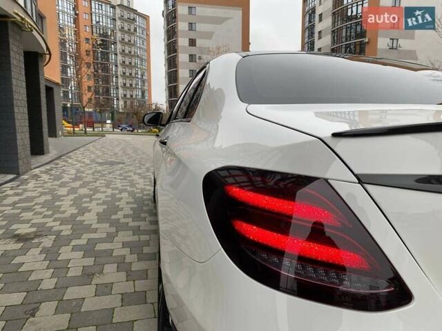 Белый Мерседес Е-Класс, объемом двигателя 2 л и пробегом 213 тыс. км за 29900 $, фото 38 на Automoto.ua