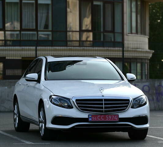 Білий Мерседес Е-Клас, об'ємом двигуна 1.95 л та пробігом 105 тис. км за 31400 $, фото 5 на Automoto.ua