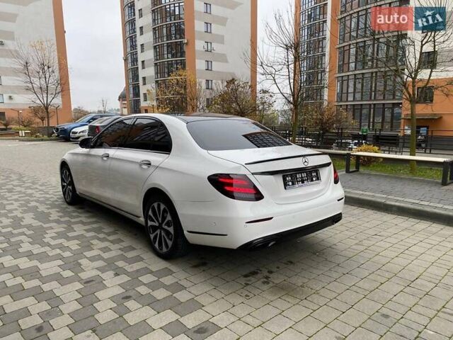 Белый Мерседес Е-Класс, объемом двигателя 2 л и пробегом 213 тыс. км за 29900 $, фото 16 на Automoto.ua