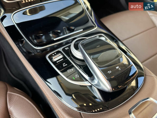 Белый Мерседес Е-Класс, объемом двигателя 1.6 л и пробегом 58 тыс. км за 38500 $, фото 18 на Automoto.ua