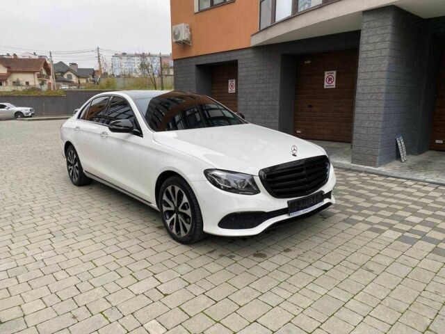 Білий Мерседес Е-Клас, об'ємом двигуна 2 л та пробігом 213 тис. км за 29900 $, фото 5 на Automoto.ua