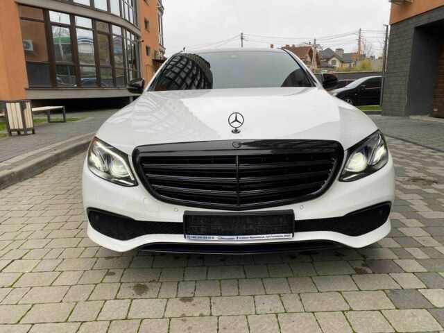 Білий Мерседес Е-Клас, об'ємом двигуна 2 л та пробігом 213 тис. км за 29900 $, фото 1 на Automoto.ua