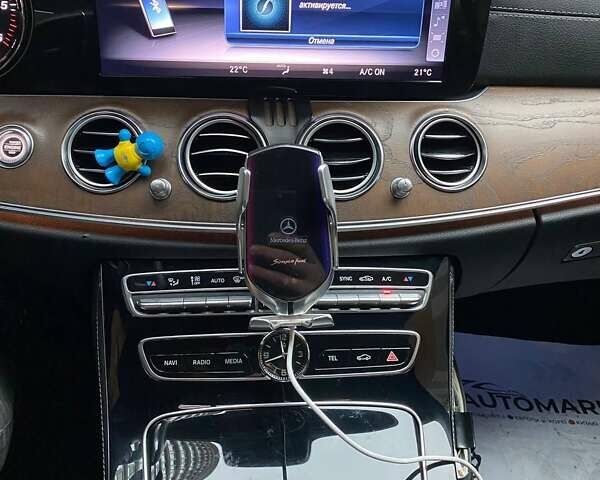 Белый Мерседес Е-Класс, объемом двигателя 2 л и пробегом 213 тыс. км за 29900 $, фото 54 на Automoto.ua