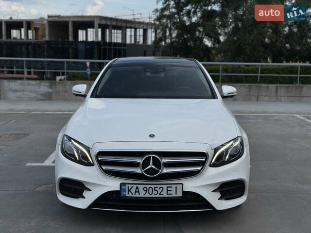 Белый Мерседес Е-Класс, объемом двигателя 1.6 л и пробегом 43 тыс. км за 35900 $, фото 1 на Automoto.ua