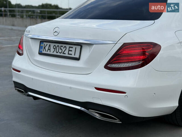 Белый Мерседес Е-Класс, объемом двигателя 1.6 л и пробегом 43 тыс. км за 35900 $, фото 8 на Automoto.ua