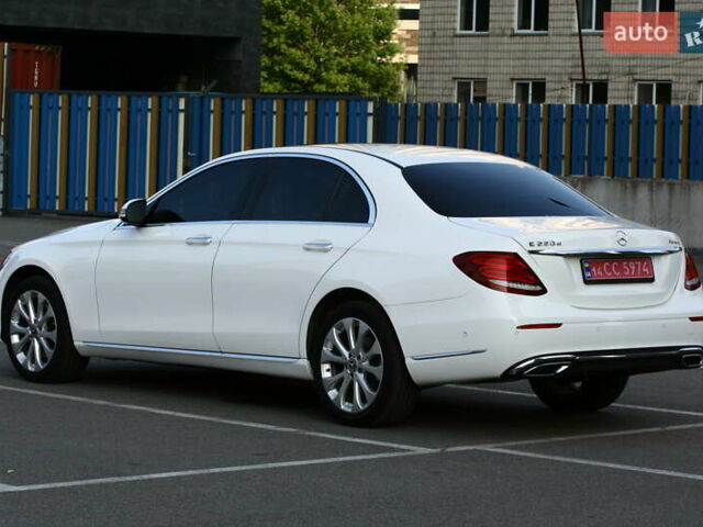 Білий Мерседес Е-Клас, об'ємом двигуна 1.95 л та пробігом 105 тис. км за 31400 $, фото 2 на Automoto.ua