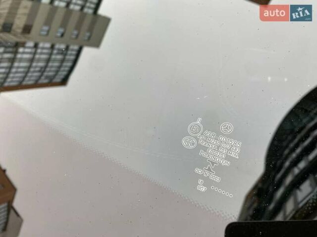 Белый Мерседес Е-Класс, объемом двигателя 2 л и пробегом 213 тыс. км за 29900 $, фото 35 на Automoto.ua
