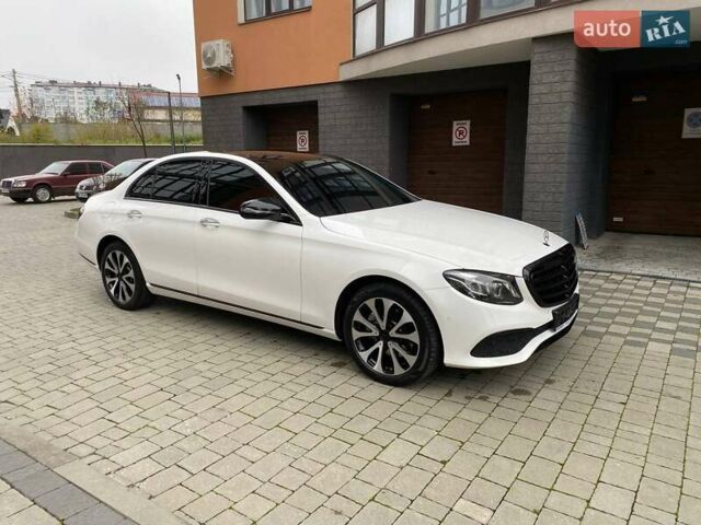 Белый Мерседес Е-Класс, объемом двигателя 2 л и пробегом 213 тыс. км за 29900 $, фото 28 на Automoto.ua