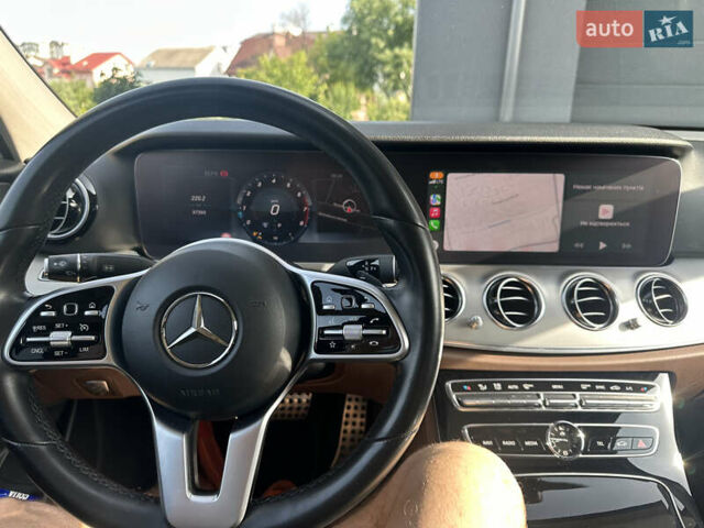 Белый Мерседес Е-Класс, объемом двигателя 1.6 л и пробегом 58 тыс. км за 38500 $, фото 8 на Automoto.ua