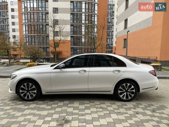 Белый Мерседес Е-Класс, объемом двигателя 2 л и пробегом 213 тыс. км за 29900 $, фото 11 на Automoto.ua