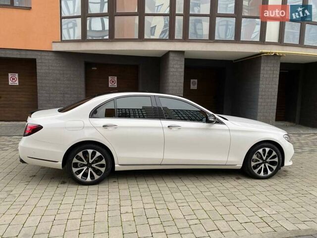 Белый Мерседес Е-Класс, объемом двигателя 2 л и пробегом 213 тыс. км за 29900 $, фото 25 на Automoto.ua