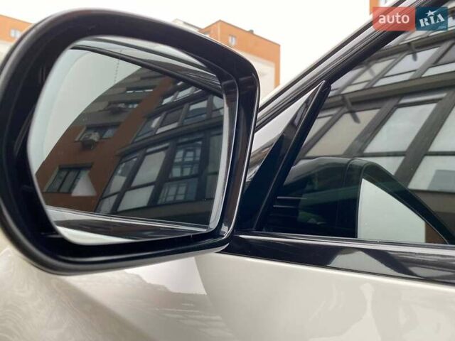 Белый Мерседес Е-Класс, объемом двигателя 2 л и пробегом 213 тыс. км за 29900 $, фото 37 на Automoto.ua