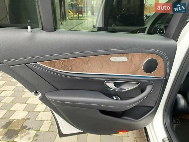 Белый Мерседес Е-Класс, объемом двигателя 2 л и пробегом 213 тыс. км за 29900 $, фото 58 на Automoto.ua