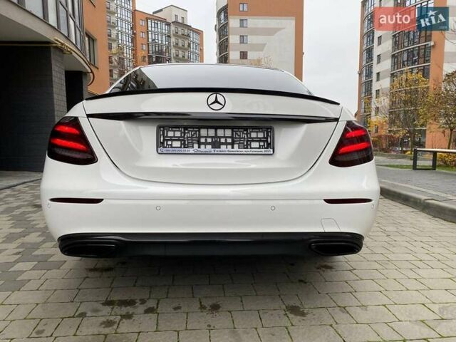 Белый Мерседес Е-Класс, объемом двигателя 2 л и пробегом 213 тыс. км за 29900 $, фото 19 на Automoto.ua