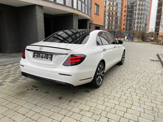 Білий Мерседес Е-Клас, об'ємом двигуна 2 л та пробігом 213 тис. км за 29900 $, фото 4 на Automoto.ua