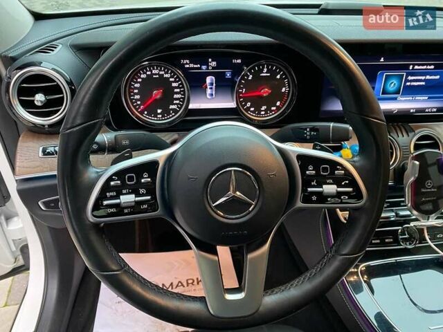 Белый Мерседес Е-Класс, объемом двигателя 2 л и пробегом 213 тыс. км за 29900 $, фото 67 на Automoto.ua