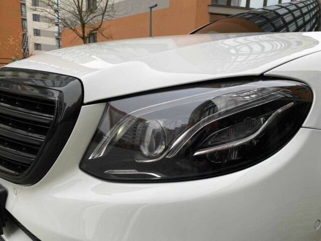 Білий Мерседес Е-Клас, об'ємом двигуна 2 л та пробігом 213 тис. км за 29900 $, фото 6 на Automoto.ua