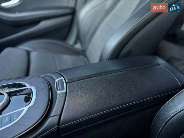 Белый Мерседес Е-Класс, объемом двигателя 1.95 л и пробегом 70 тыс. км за 31999 $, фото 26 на Automoto.ua